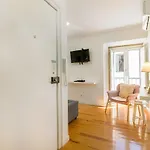 Appartement Amazing Castle Views In Historic Center Lissabon