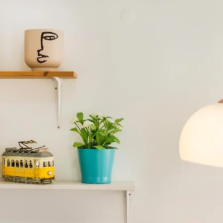 Апартаменти Amazing Castle Views In Historic Center *