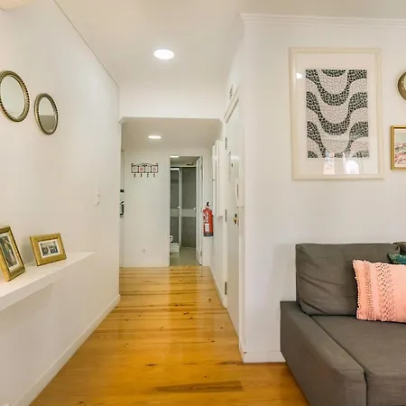 Amazing Castle Views In Historic Center Lisboa