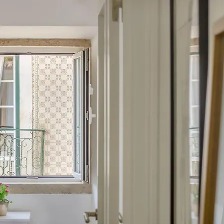Amazing Castle Views In Historic Center Apartamento